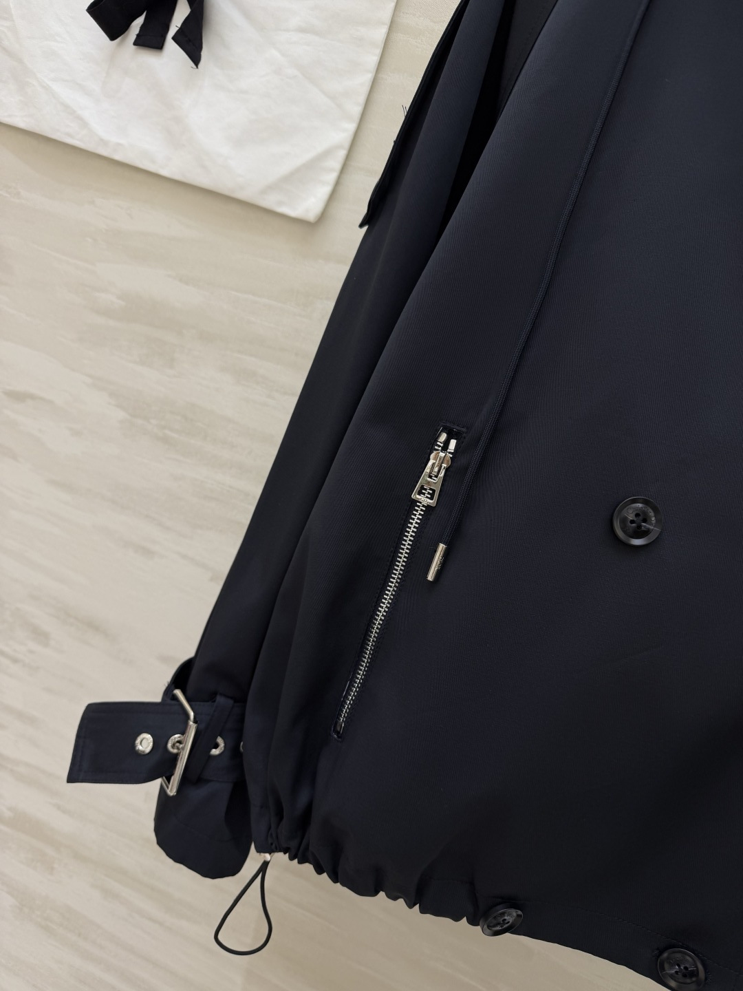 #DIO♡²⁶新款连帽风衣外套 利落剪裁 自带松弛感 白/黑双色可选！防风又显瘦 通勤休闲都适配简约高级