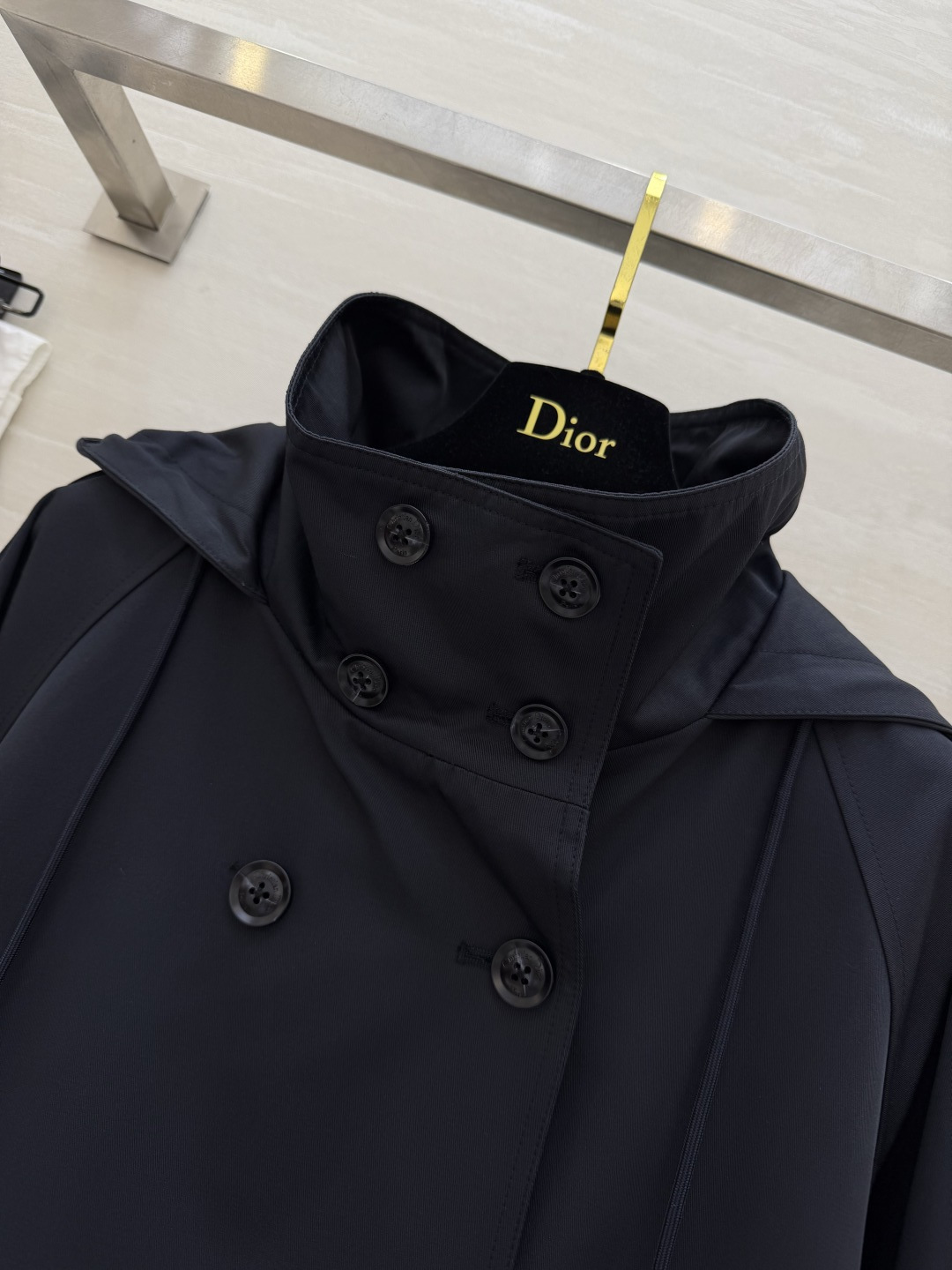 #DIO♡²⁶新款连帽风衣外套 利落剪裁 自带松弛感 白/黑双色可选！防风又显瘦 通勤休闲都适配简约高级