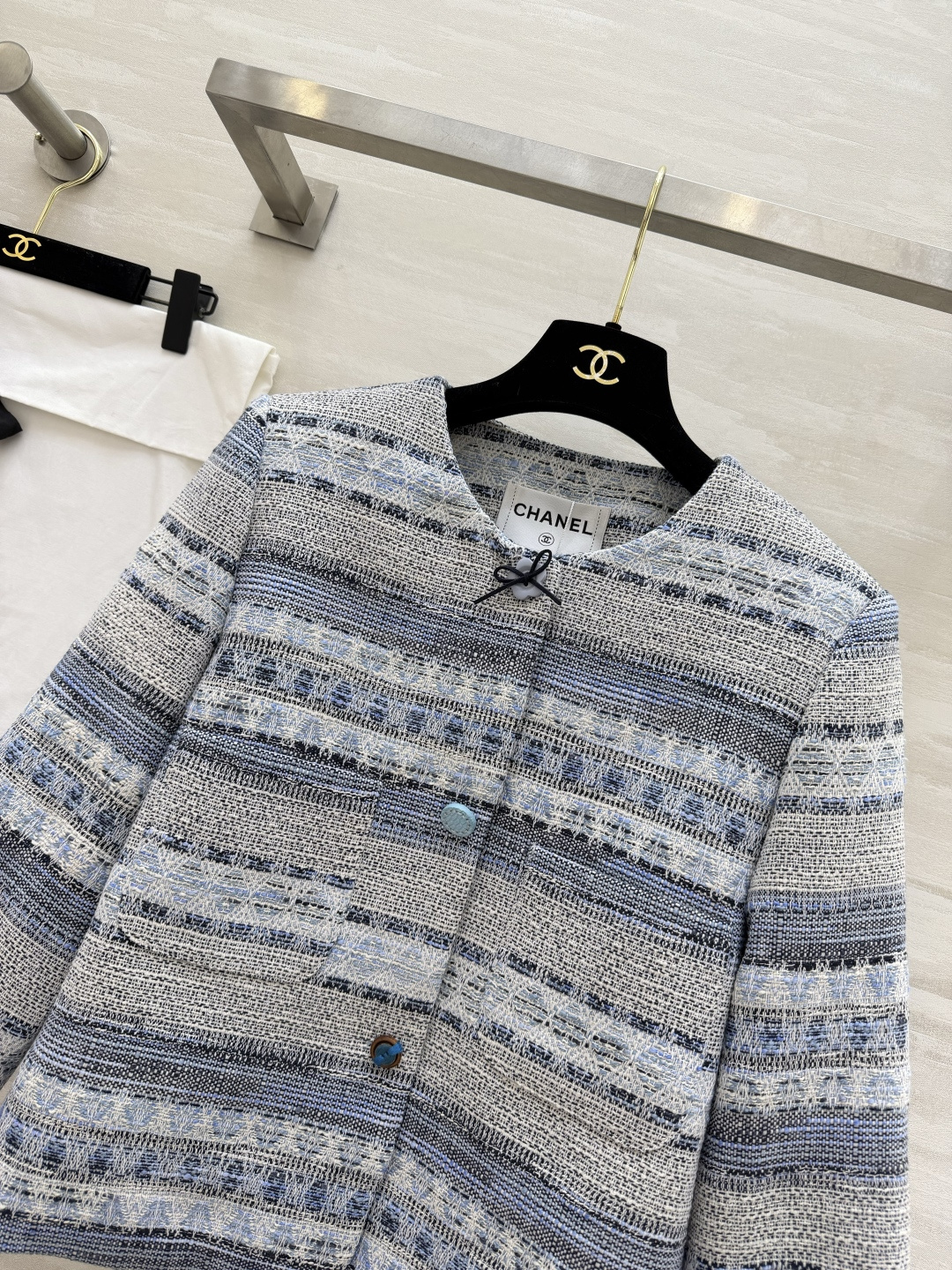 #Chane♡²⁶温柔精致风 编织花呢外套 粉调温柔 蓝调清冷 粗花呢肌理自带高级感 经典香风永不过时 