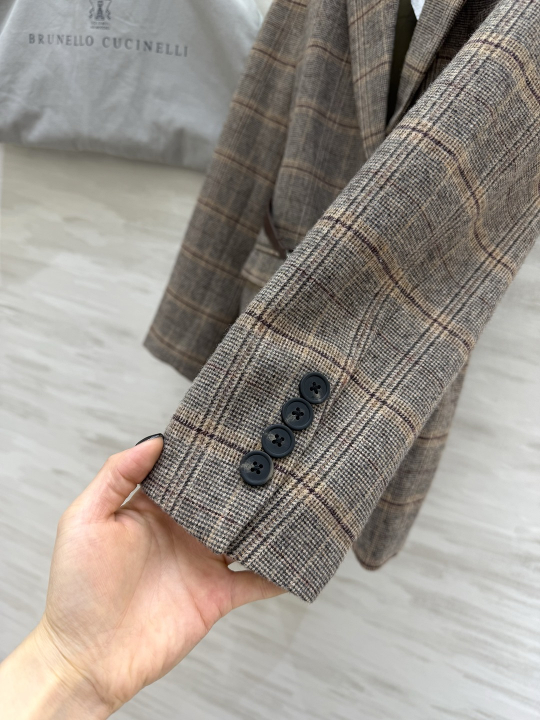 #Brunello Cucinell♡²⁶格纹西装 复古棕调格纹自带新贵氛围感 混纺面料软糯又挺括 附赠