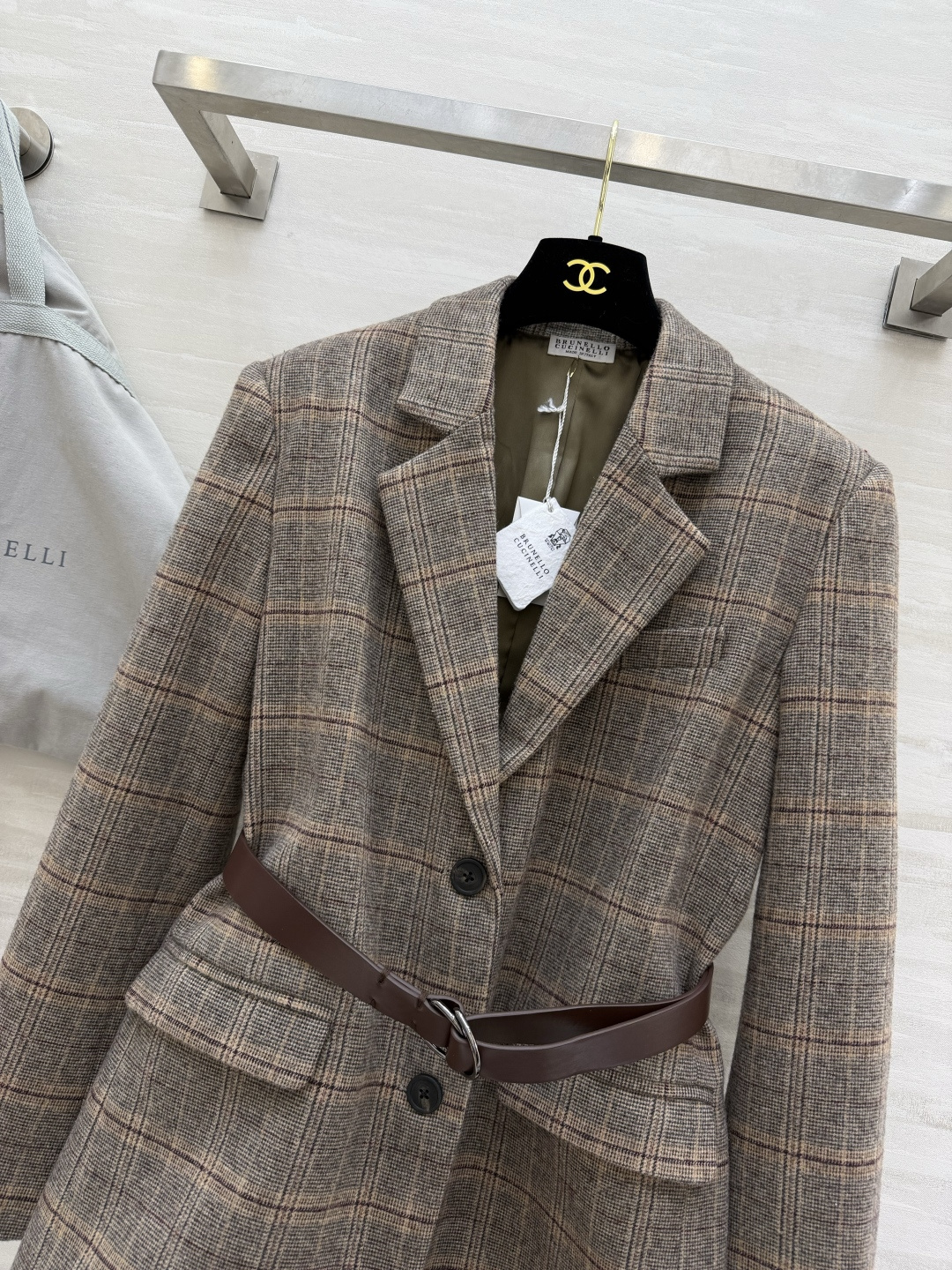 #Brunello Cucinell♡²⁶格纹西装 复古棕调格纹自带新贵氛围感 混纺面料软糯又挺括 附赠