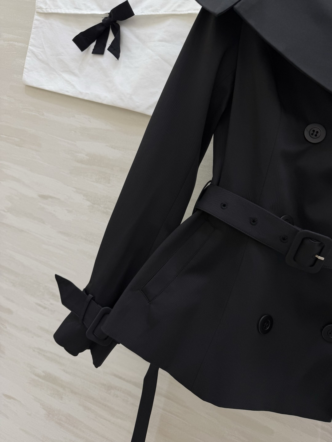 #Dio♡²⁶短款风衣｜小个子天菜版型✨大翻领+收腰腰带，一秒掐出腰线卡其色温柔复古，黑色酷飒干练通勤/