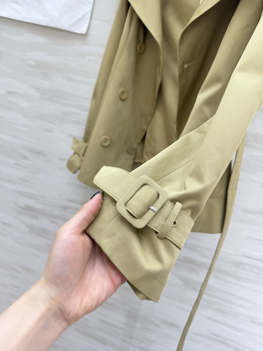 #Dio♡²⁶短款风衣｜小个子天菜版型✨大翻领+收腰腰带，一秒掐出腰线卡其色温柔复古，黑色酷飒干练通勤/