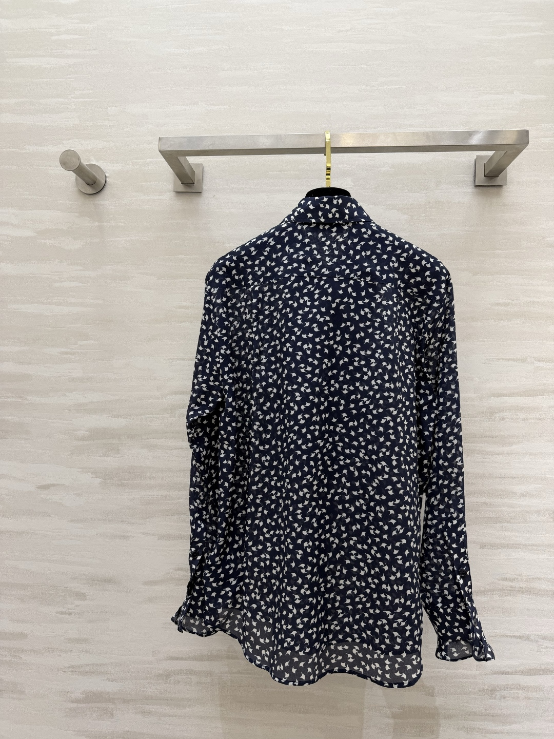 #Ralph Lauren²⁶ss紫标系列 藏青底真丝碎花衬衣 荷叶边真丝把浪漫刻进骨子里 前襟褶皱荷叶