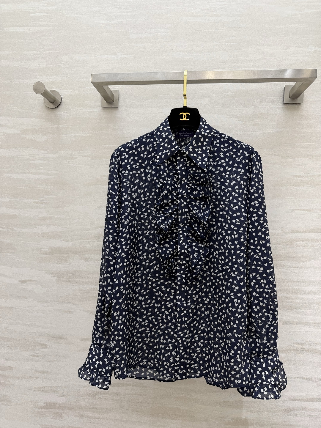 #Ralph Lauren²⁶ss紫标系列 藏青底真丝碎花衬衣 荷叶边真丝把浪漫刻进骨子里 前襟褶皱荷叶