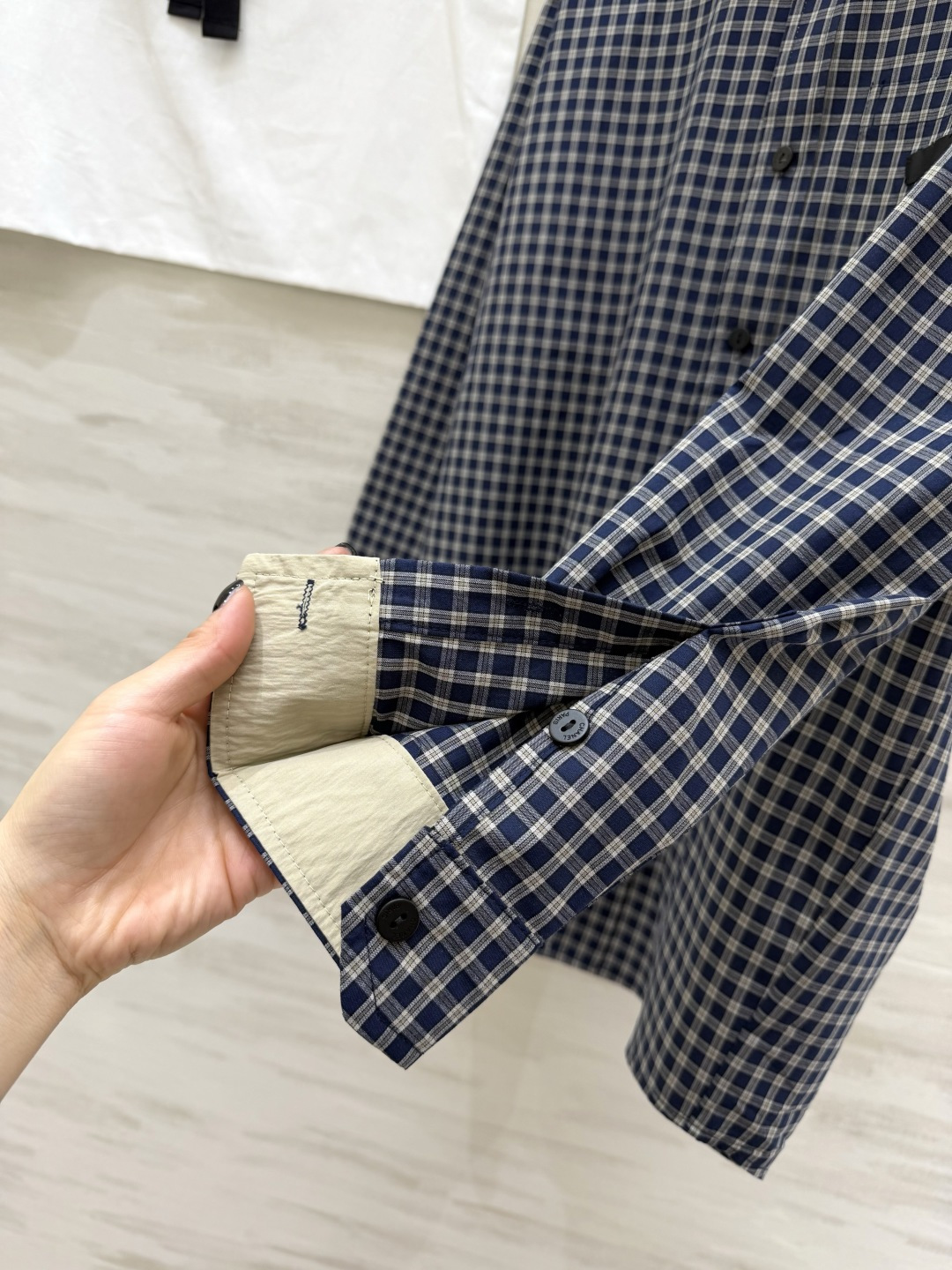 #CHAN♡²⁶.蓝格纹硬核上线💥经典格纹+皮质双C标识宽松版型自带街头感！高品质 现货来size：36