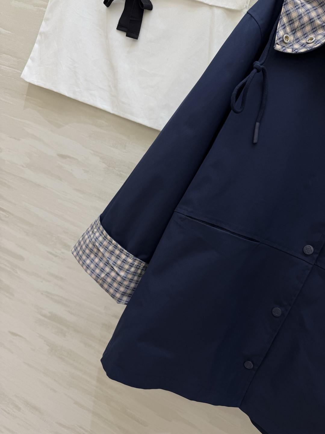 ▪️CHAN♡²⁶新款后背涂鸦连帽外套｜把随性穿在身上▪️ 复古涂鸦做旧字母 高品质定制 ▪️现货首发s