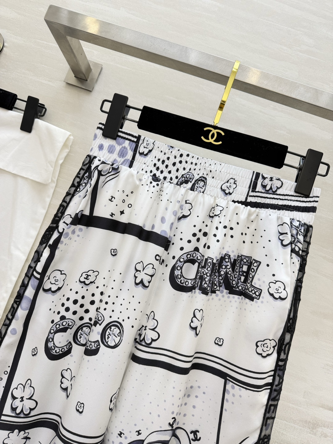 #Chane♡²⁶B 满印花短袖真丝裤 100%定制桑蚕丝 上身丝滑透气 高品质定制 现货首发size：