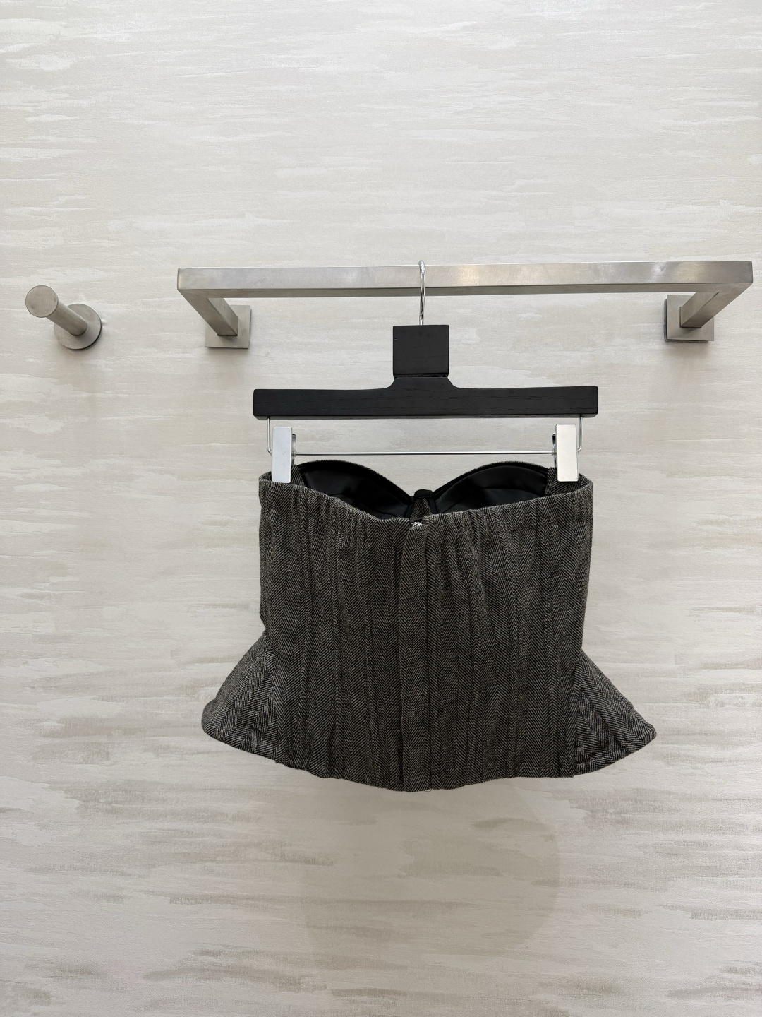 Ermanno Scervin♡²⁶新款 人字纹抹胸胸衣｜把高级感焊在身上✨深灰人字纹羊毛面料自带复古腔