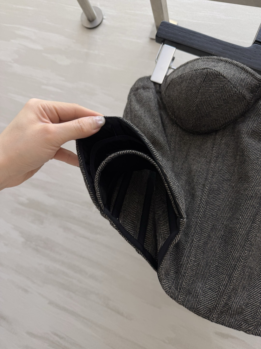 Ermanno Scervin♡²⁶新款 人字纹抹胸胸衣｜把高级感焊在身上✨深灰人字纹羊毛面料自带复古腔