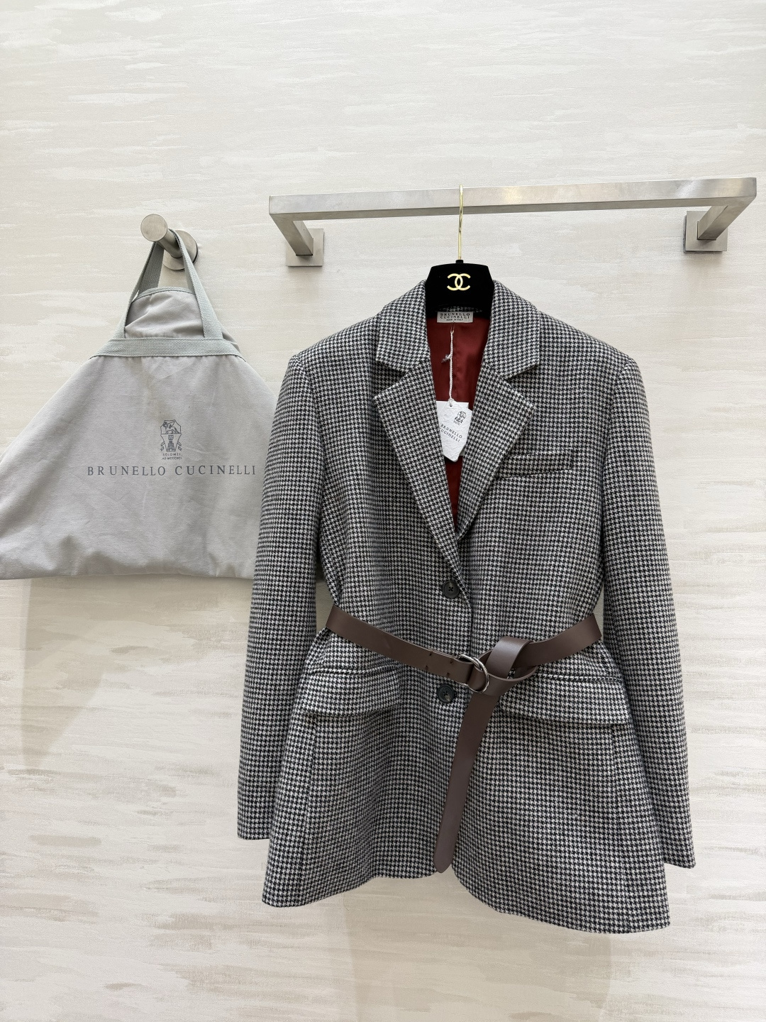 #Brunello Cucinell♡²⁶新款 格纹西装外套 配送定制腰带收腰显瘦 立体剪裁上身大气显贵