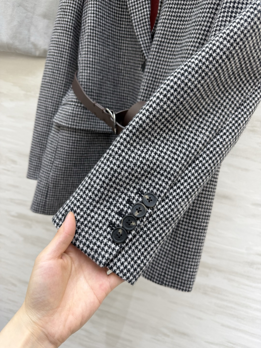 #Brunello Cucinell♡²⁶新款 格纹西装外套 配送定制腰带收腰显瘦 立体剪裁上身大气显贵