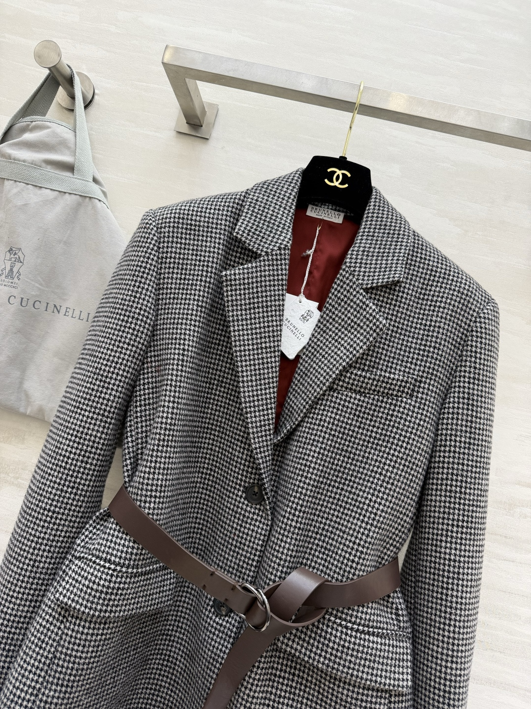#Brunello Cucinell♡²⁶新款 格纹西装外套 配送定制腰带收腰显瘦 立体剪裁上身大气显贵