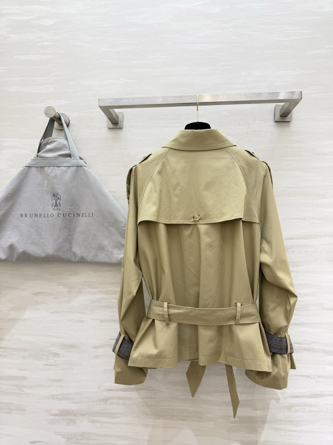 #BrunelloCucinell♡²⁶老钱低调穿搭 极简双排扣风衣 高品质定制 现货首发size：S/