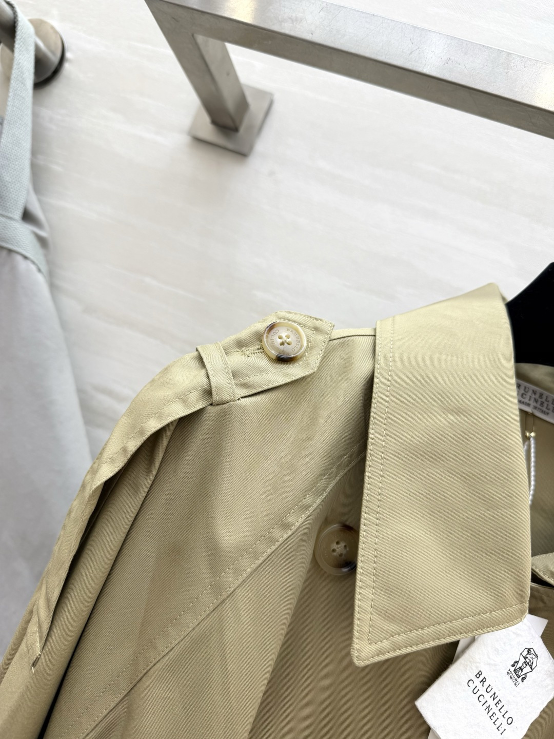 #BrunelloCucinell♡²⁶老钱低调穿搭 极简双排扣风衣 高品质定制 现货首发size：S/
