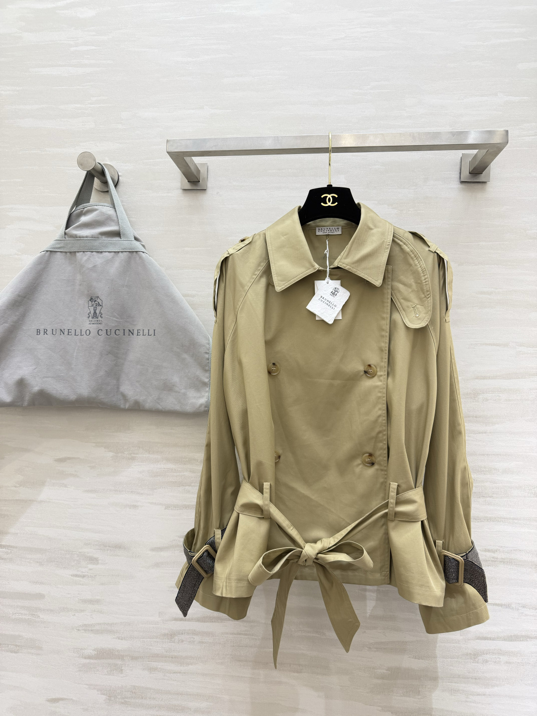 #BrunelloCucinell♡²⁶老钱低调穿搭 极简双排扣风衣 高品质定制 现货首发size：S/