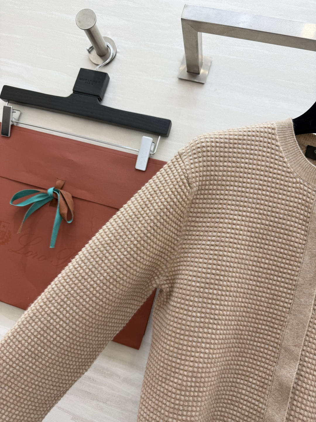 #Loro piana♡²⁶ssS 胶囊系列 圆领长袖提花 针织纯色羊绒开衫外套 高品质定制 现货首发s