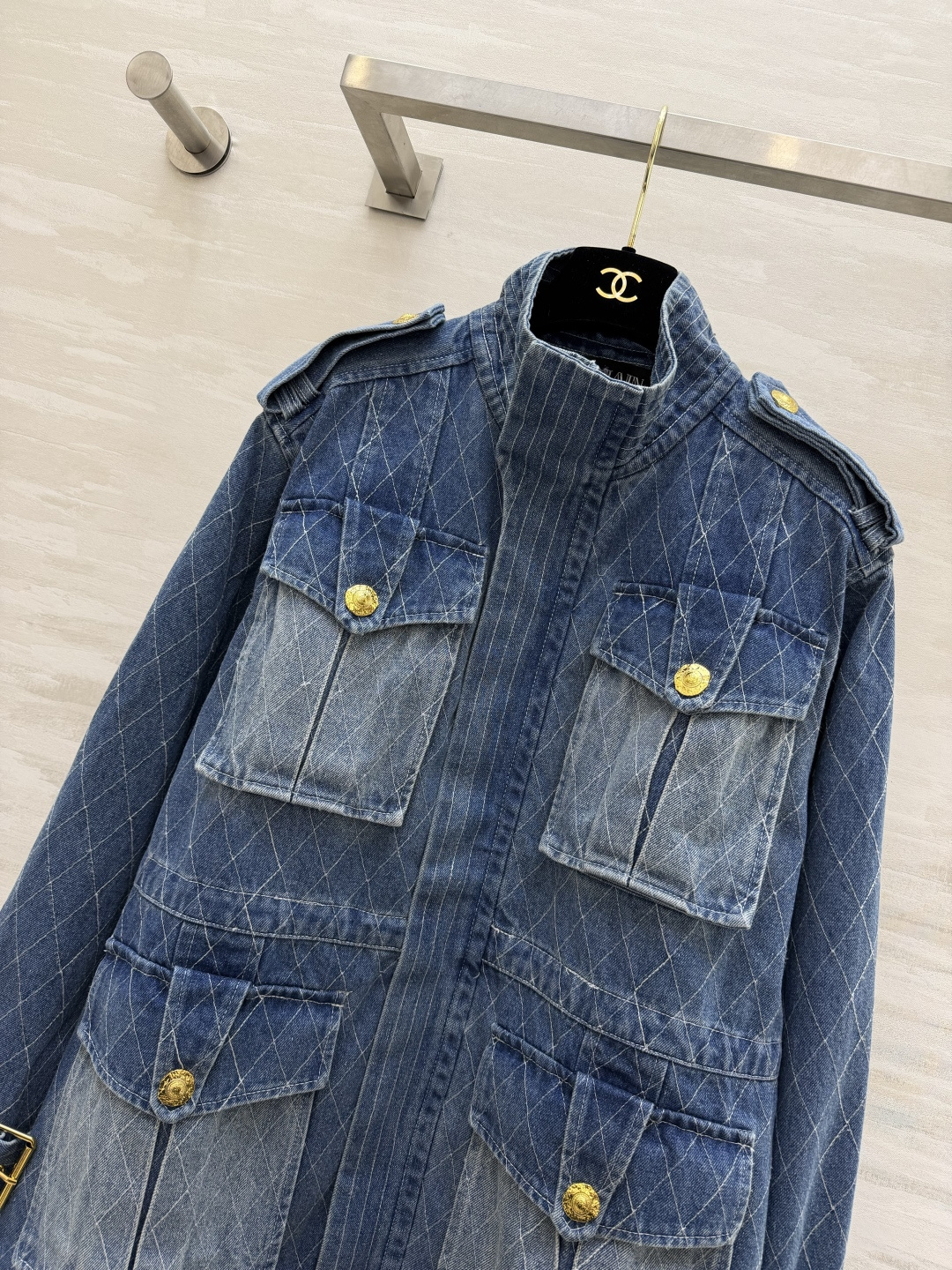 💙Balmai♡²⁶春夏新款 牛仔工装外套 采用高品质牛仔布 经典蓝色+菱格纹设计 细节满满✨ 多口袋+