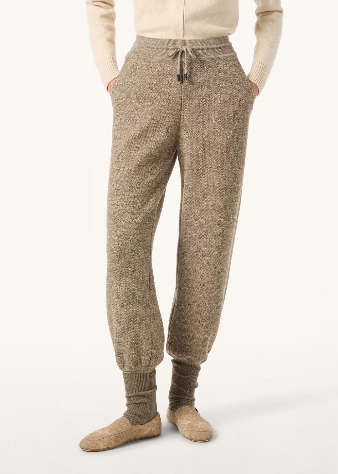 藏肉显瘦天花板｜Loro Pian♡ 本命裤Loro Pian♡农历新年胶囊系列 明星单品 完美平衡了舒