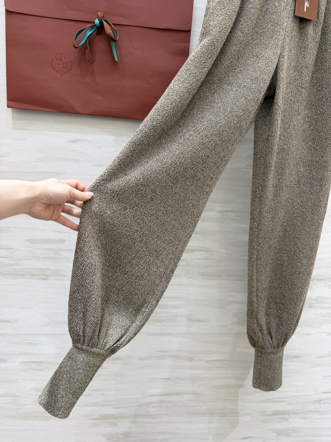 藏肉显瘦天花板｜Loro Pian♡ 本命裤Loro Pian♡农历新年胶囊系列 明星单品 完美平衡了舒