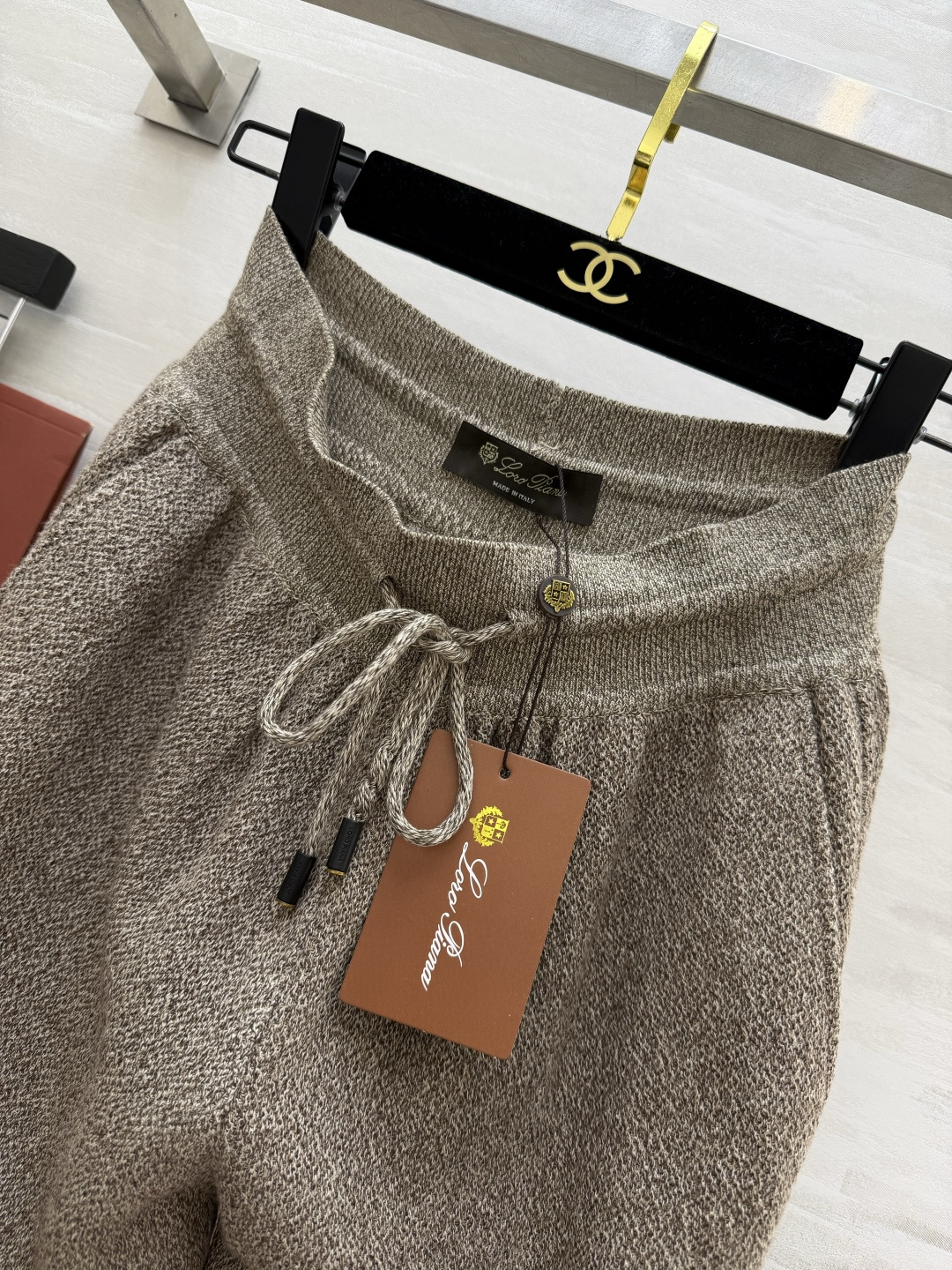 藏肉显瘦天花板｜Loro Pian♡ 本命裤Loro Pian♡农历新年胶囊系列 明星单品 完美平衡了舒