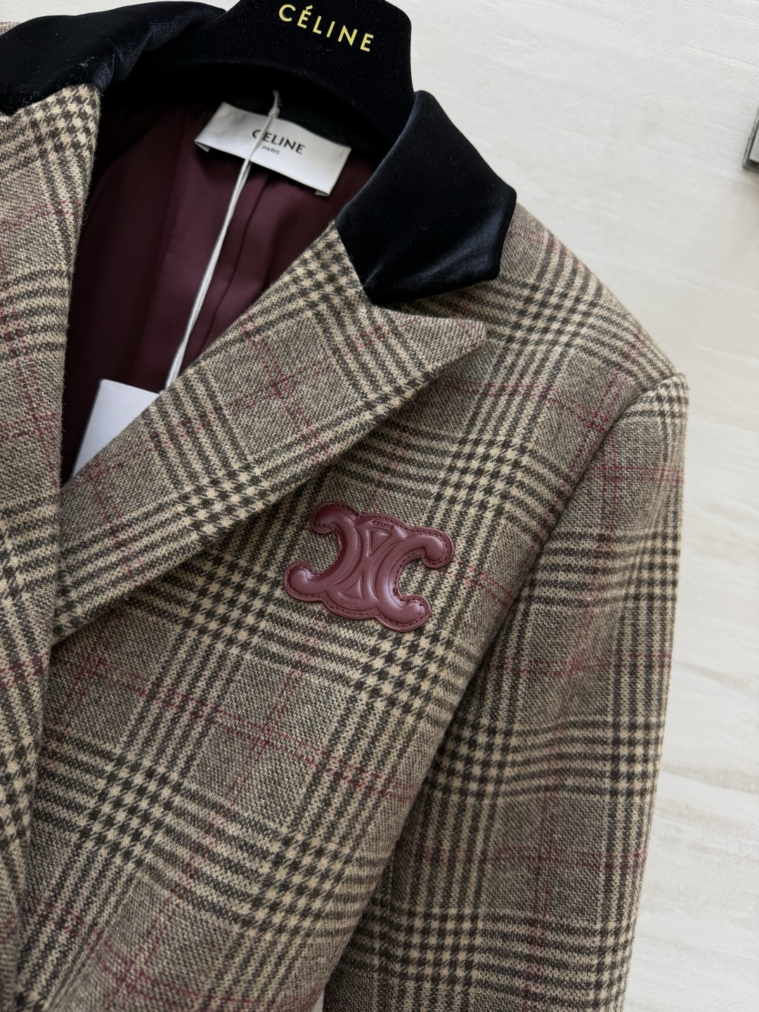 #Celin♡²⁶早春新款 羊毛格纹西装外套 配送定制logo腰带收腰显瘦 羊毛混纺面料 高品质 现货首