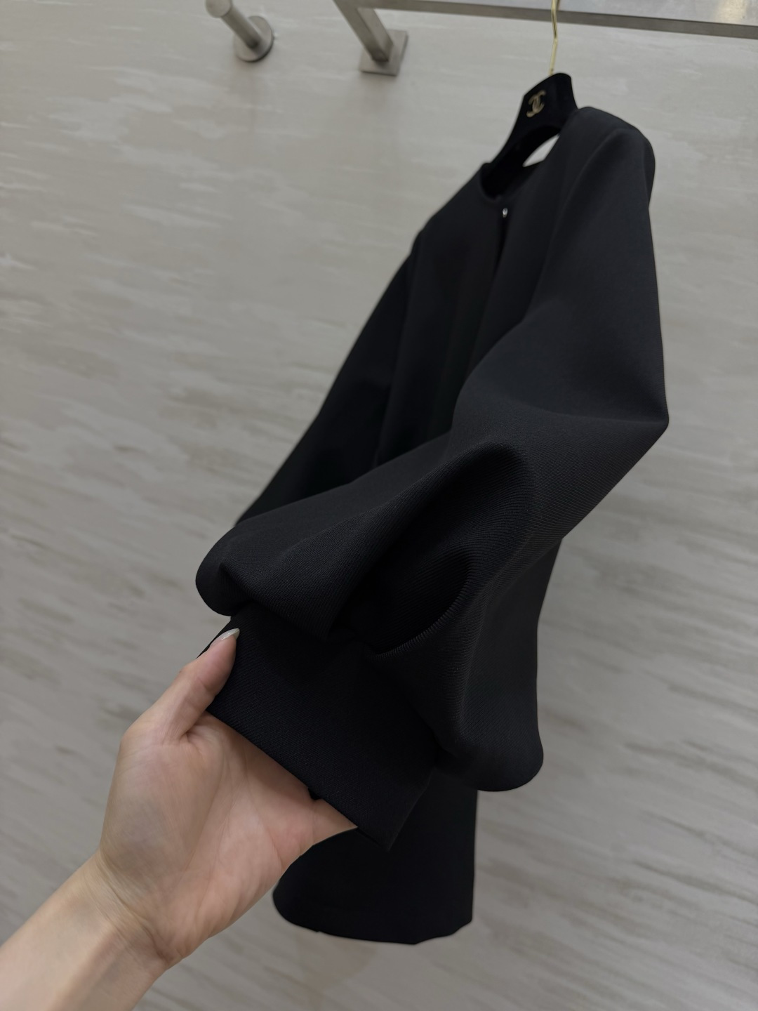 #ZIMMERMAN♡²⁶春夏新款 灯笼袖收腰外套 温柔到骨子里的氛围感外套✨极简圆领+利落剪裁 自带高