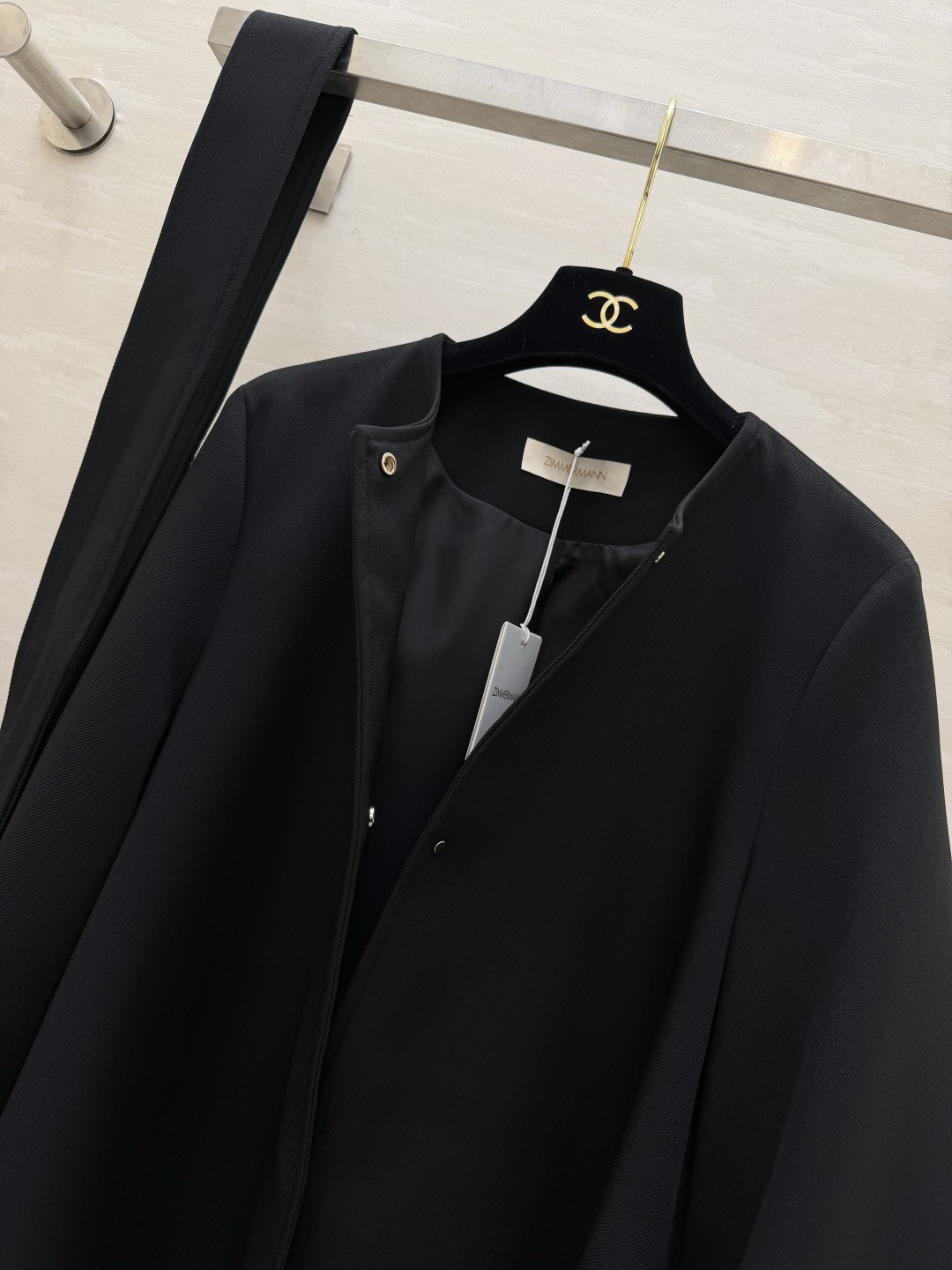 #ZIMMERMAN♡²⁶春夏新款 灯笼袖收腰外套 温柔到骨子里的氛围感外套✨极简圆领+利落剪裁 自带高