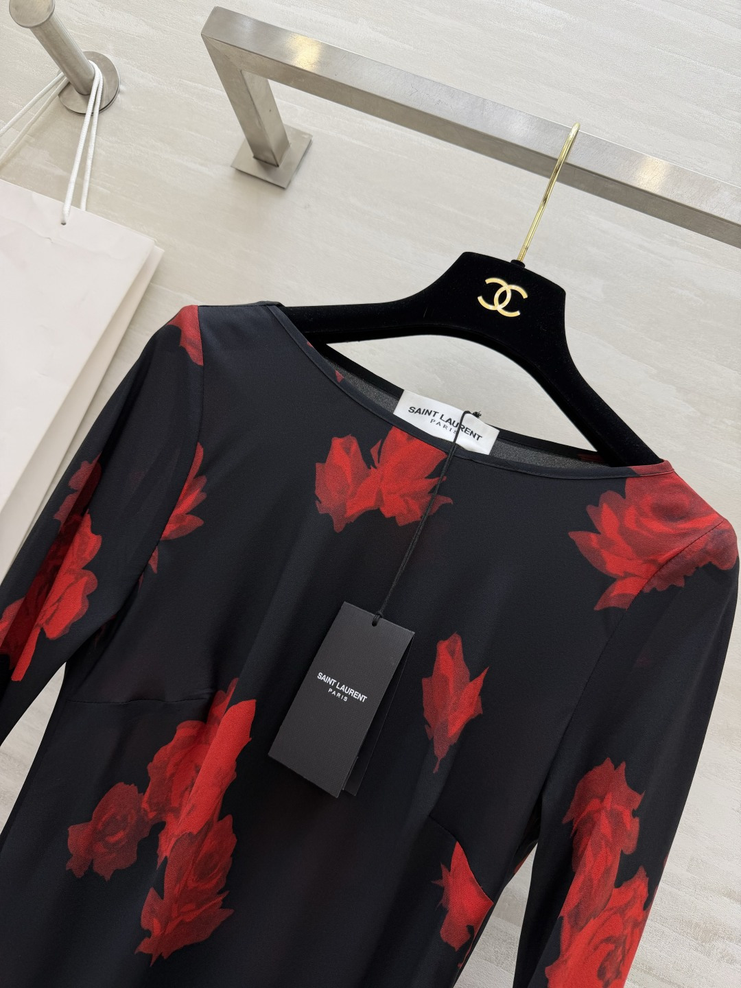 #ysl²⁶春夏新款 长袖船领真丝 法式优雅连衣裙 定制真丝面料奢华高级 暗影酒红玫瑰花 高品质定制 现