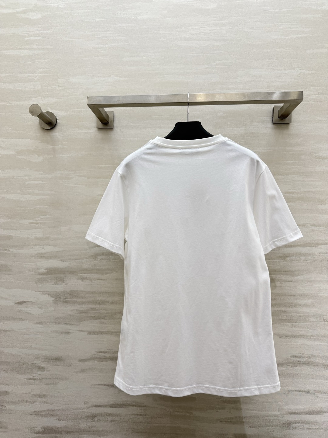 #Prad♡²⁶ss经典三角标T恤 把高级感焊在身上！白/灰/黑三色可选 立体压印logo低调又显贵！纯