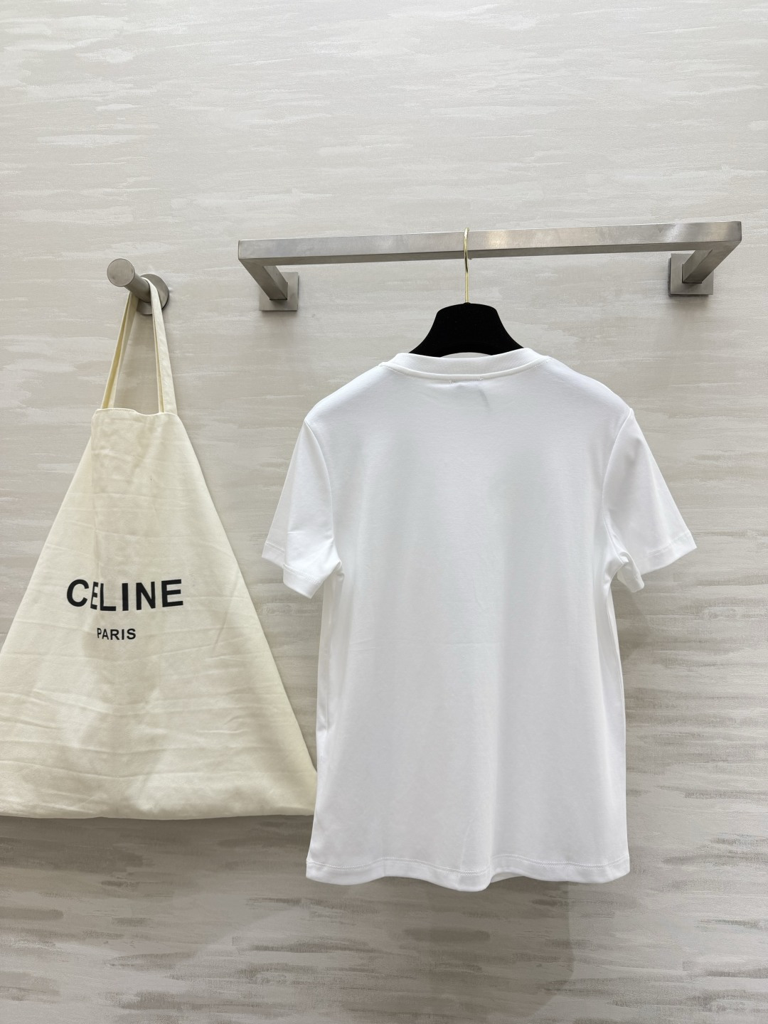 #Celin♡²⁶ss钉珠T恤｜把精致穿在身上 奶白温柔治愈 纯黑酷飒高级 双色可选适配不同风格！立体钉