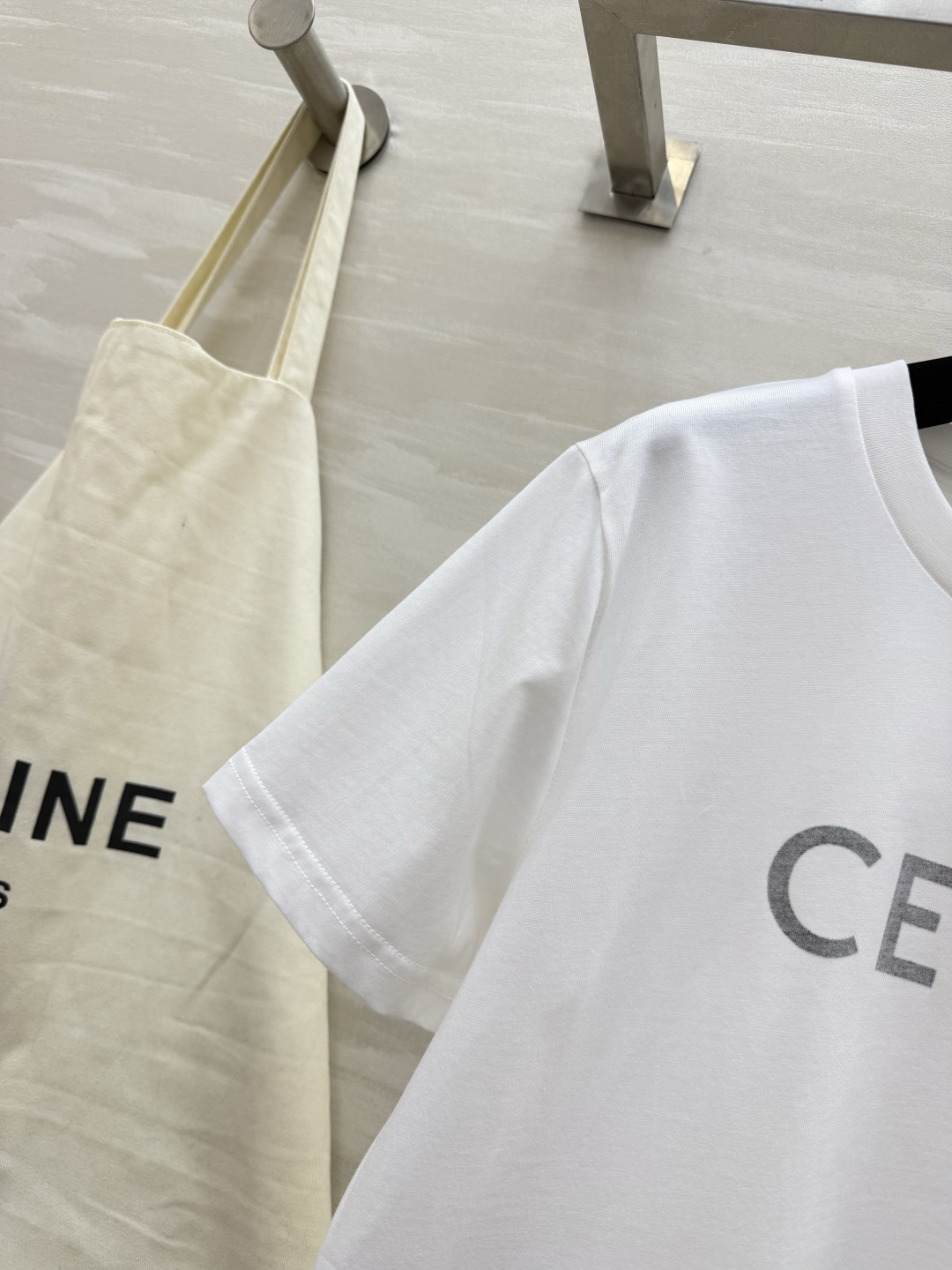 #CELIN♡²⁶ss TRIOMPHE印花T恤 宽松版型穿出法式慵懒风 高品质定制 现货首发size：