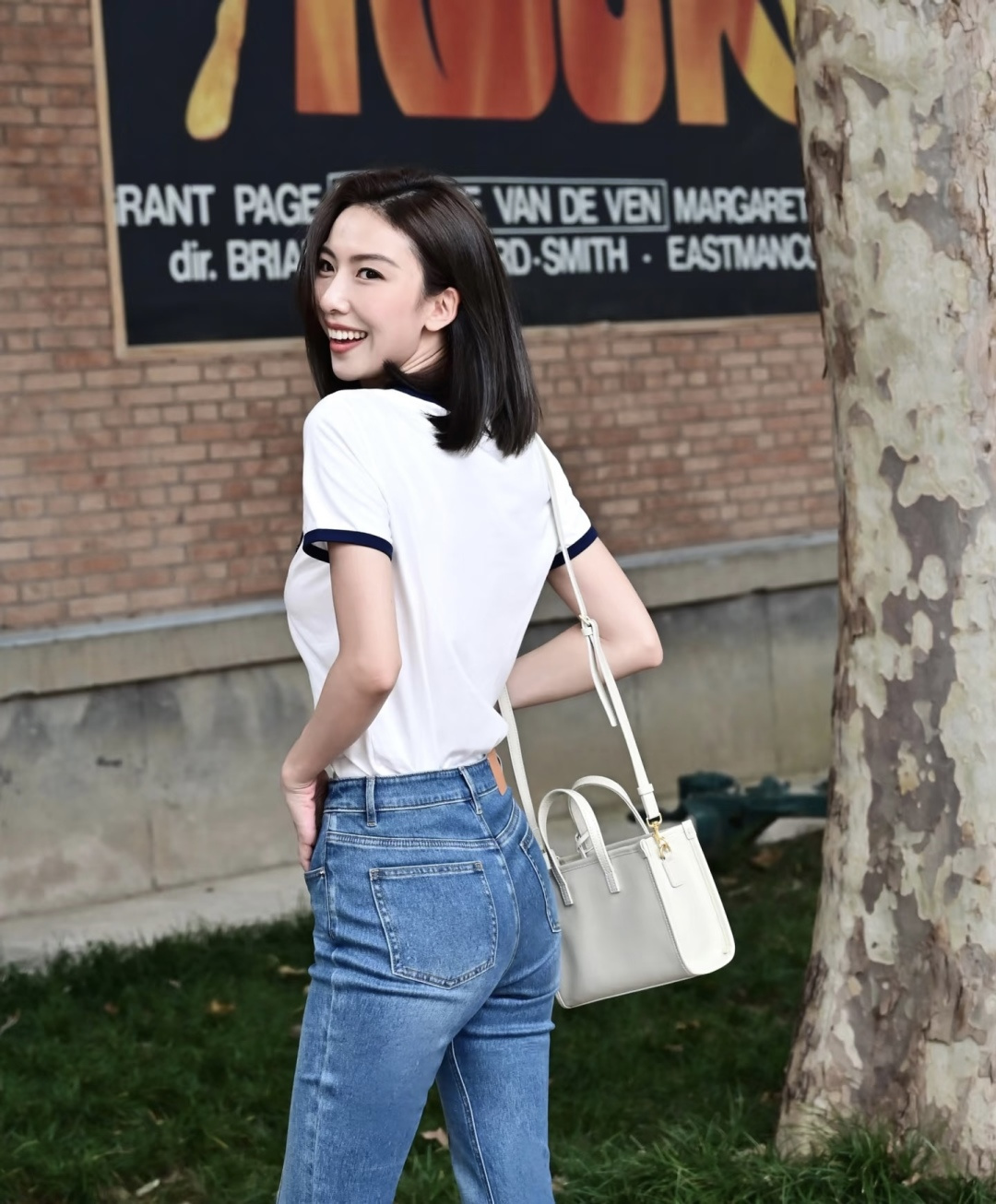 #Celin²⁶春夏新款 复古撞色T恤｜永不过时的法式经典 撞色包边勾勒利落线条 凯旋门印花低调又高级 