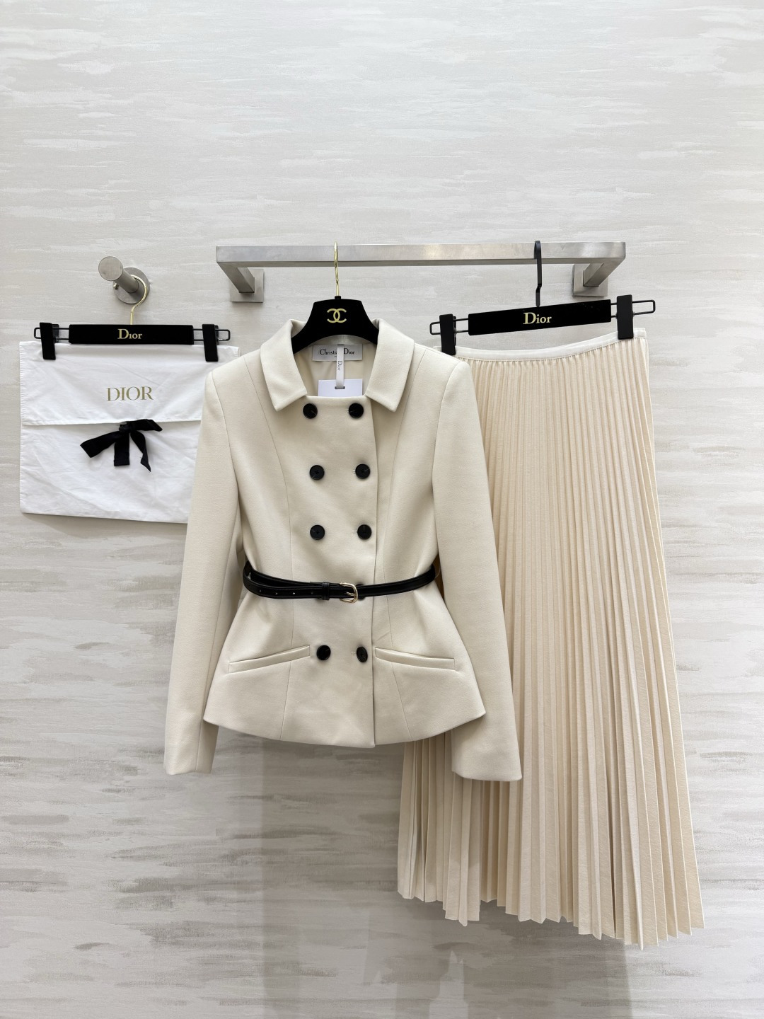 #DIO♡²⁶新款 套装 高品质定制 现货首发size：S/M/L/XL（M码肩宽：38，胸围：90，衣