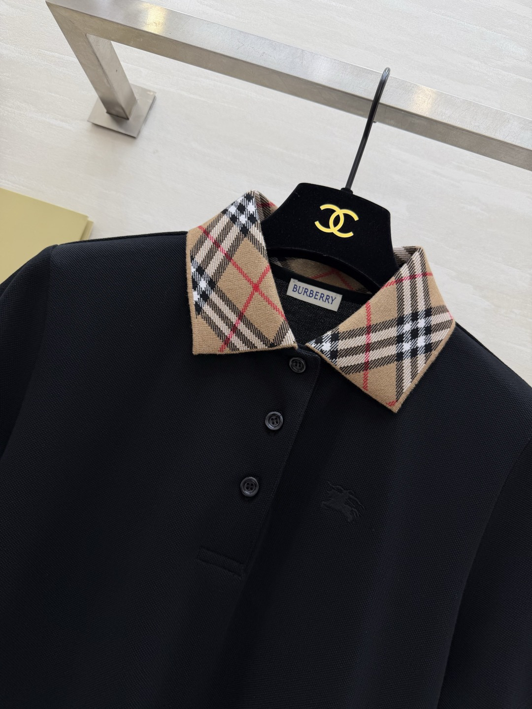 #Burberr♡²⁶春夏新款 翻领格纹polo短袖连衣裙 高品质 现货首发size：S/M/L/XL/