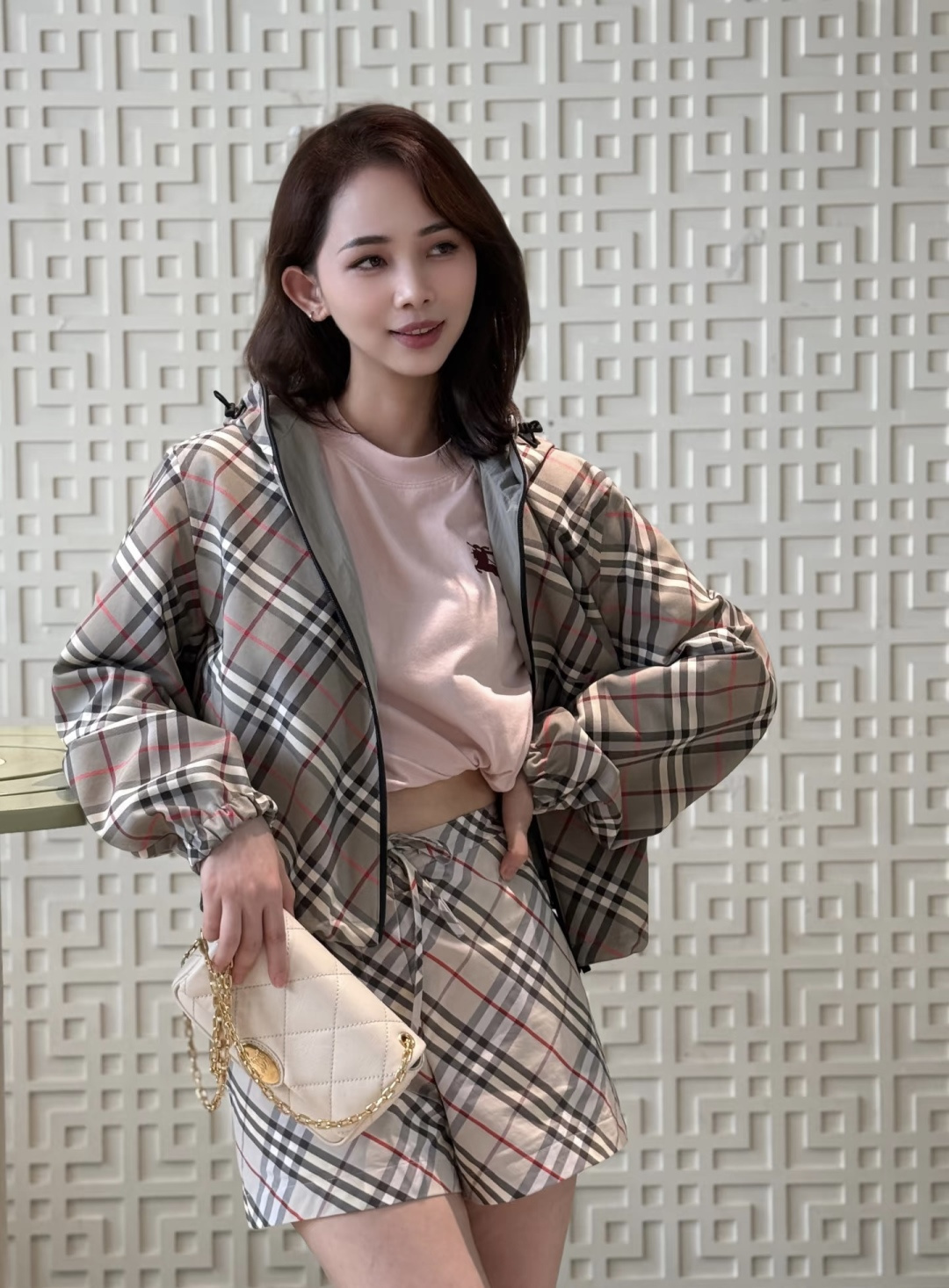 NO:805010,,,19860909,,,Women's clothing