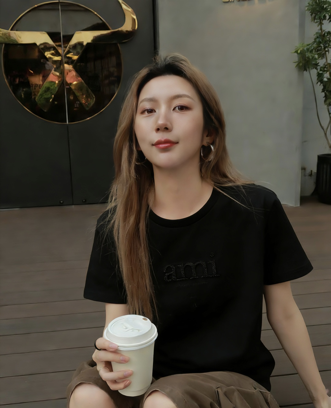 ✨ AMI 夏日调色盘已就位 ✨²⁶春夏新款 ami刺绣🪡钉珠短袖T恤白/黄/蓝/黑四色任选 基础款也能