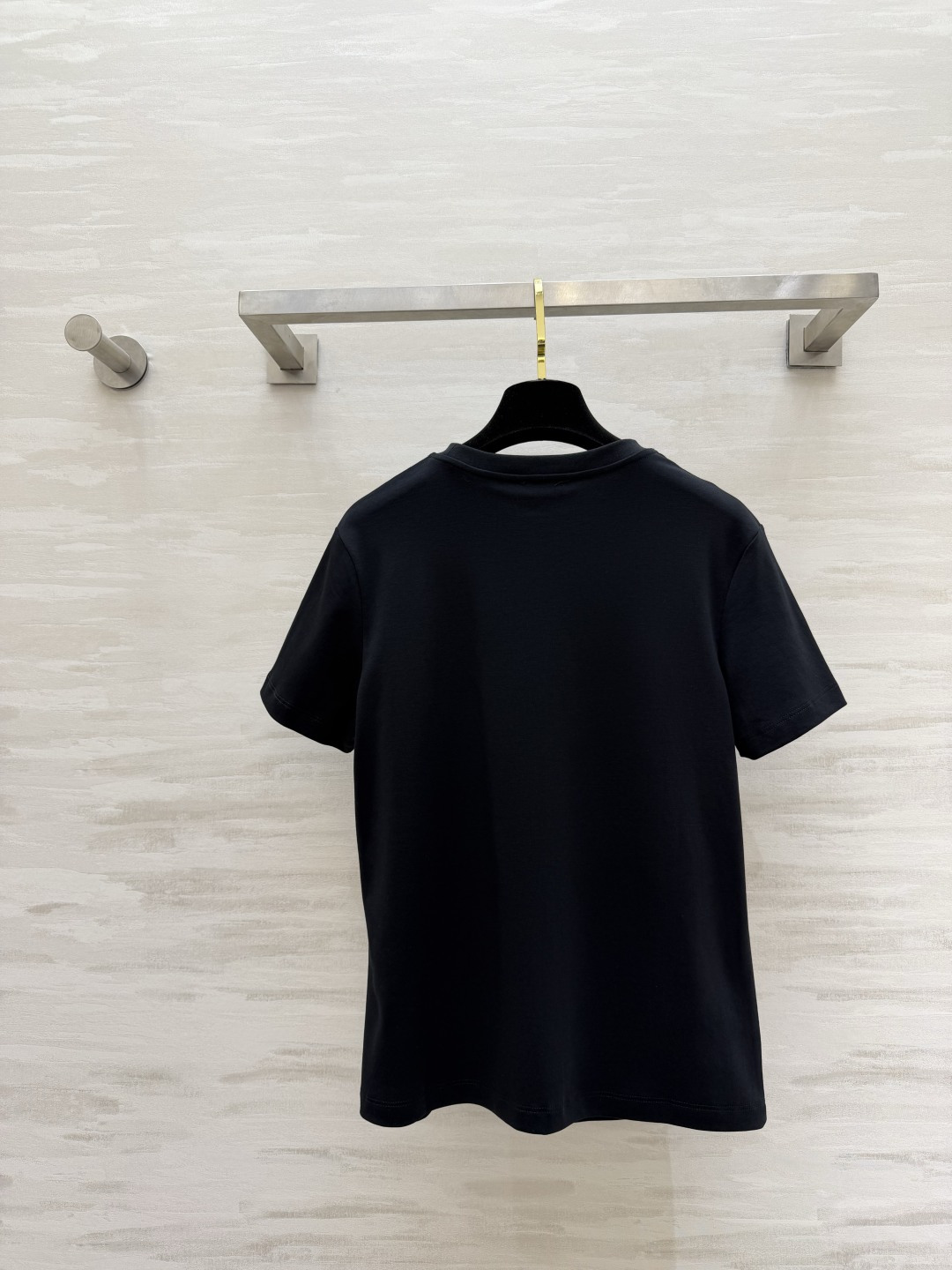 #Loew♡²⁶春夏新款 重工logo钉珠短袖T恤 高品质定制 现货首发size：S/M/L（s码肩宽：