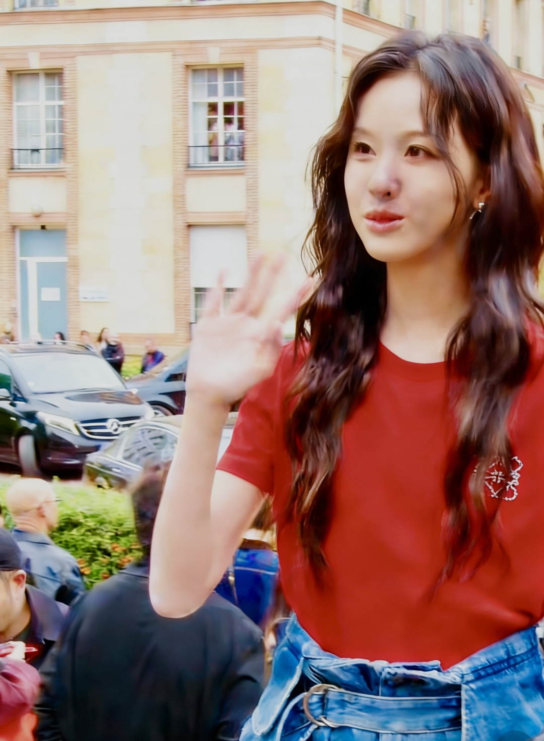 #Loew♡²⁶春夏新款 重工logo钉珠短袖T恤 高品质定制 现货首发size：S/M/L（s码肩宽：