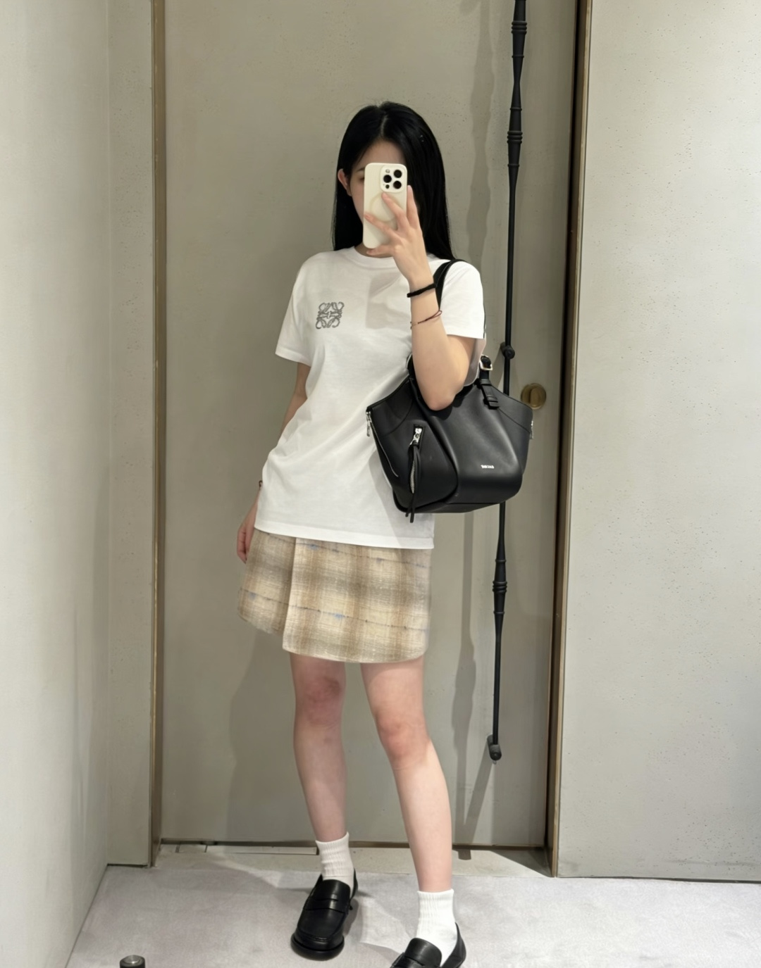 #Loew♡²⁶春夏新款 重工logo钉珠短袖T恤 高品质定制 现货首发size：S/M/L（s码肩宽：