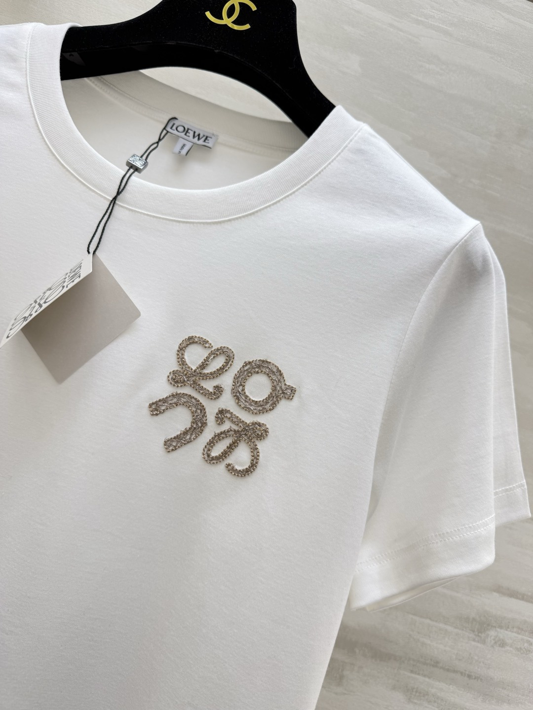 #Loew♡²⁶刺绣🪡短袖T恤 高品质定制 现货首发size：S/M/L（s码肩宽：37，胸围：88，衣