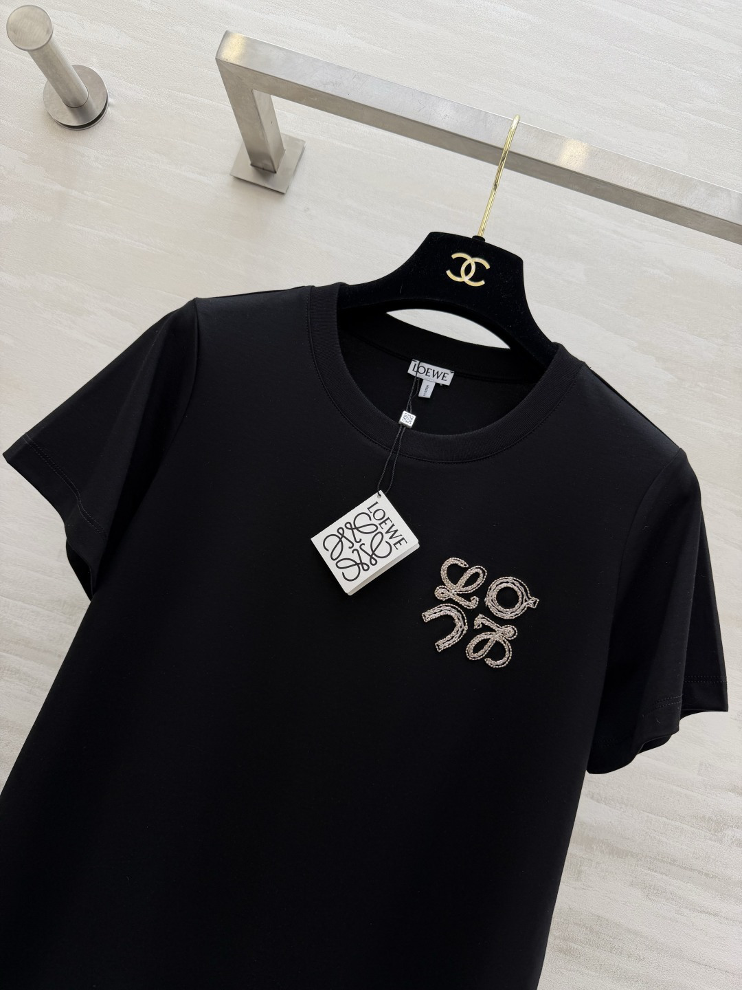 #Loew♡²⁶刺绣🪡短袖T恤 高品质定制 现货首发size：S/M/L（s码肩宽：37，胸围：88，衣