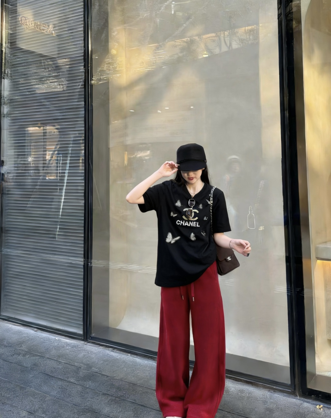 #Chane♡²⁶春夏新款 限定银蝶刺绣钉珠T恤 双C刺绣🪡 阳光下细闪到犯规 软乎乎高支棉透气又亲肤 