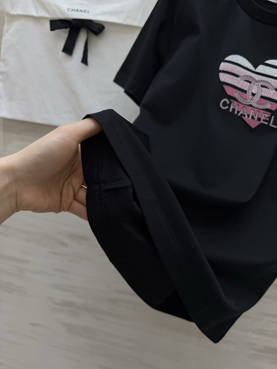 #Chane♡²⁶春夏限定 重工艺字母logo柔绒立体绣爱心印花 甜酷感直接拉满 软fufu的高支棉透气