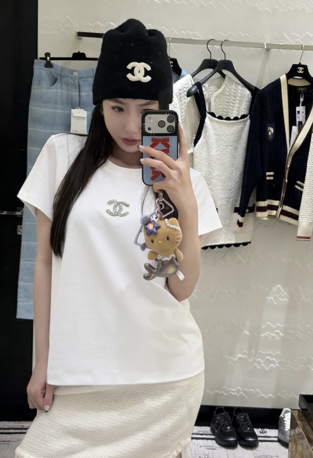 #Chane♡²⁶ 把优雅穿成日常✨ 施华洛世奇钻双C标T恤 极简版型自带松弛感 软乎乎的高支棉透气又亲