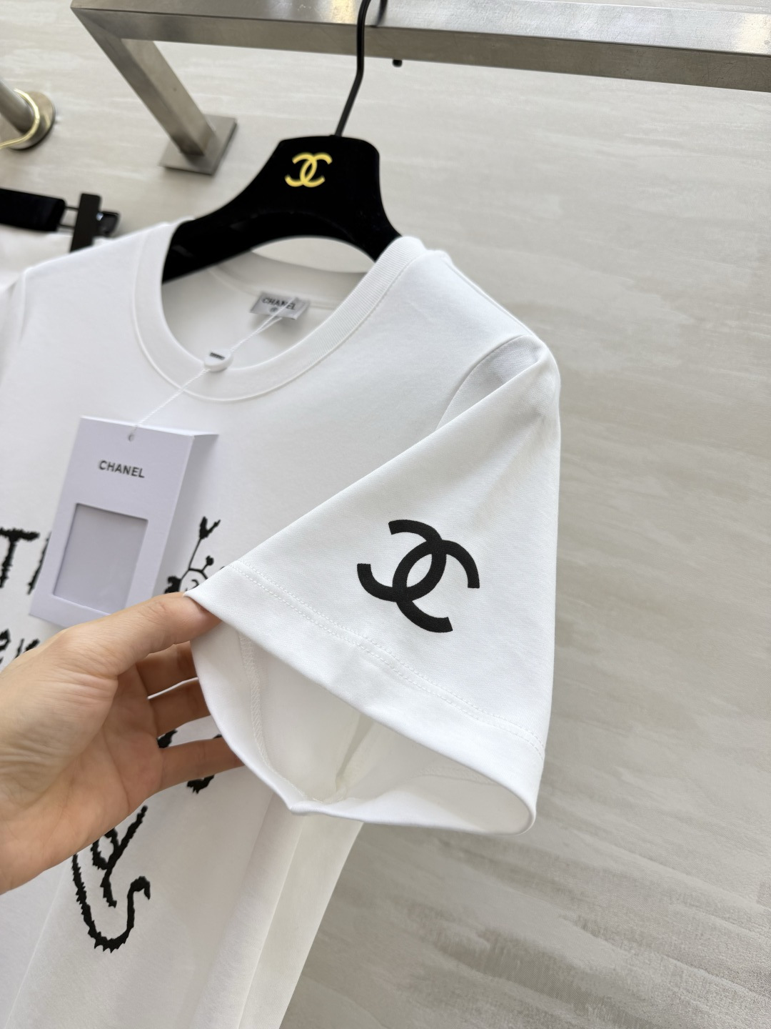 ✨Chane♡²⁶春夏新款 字母T恤｜把艺术感穿在身上✨「The sevenseas friends」字