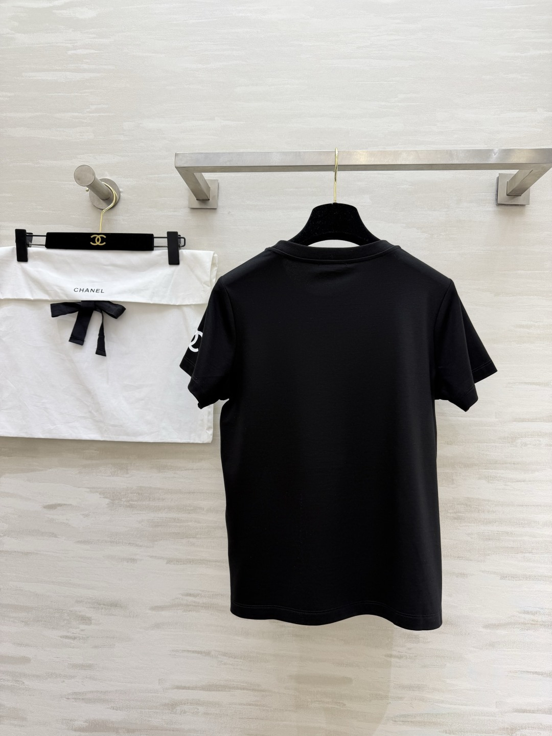 ✨Chane♡²⁶春夏新款 字母T恤｜把艺术感穿在身上✨「The sevenseas friends」字