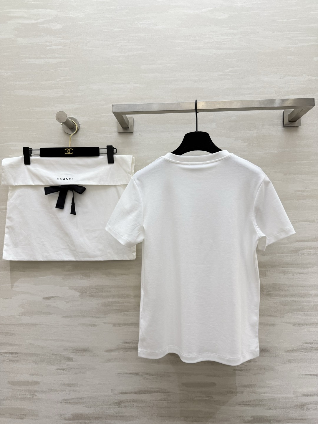 #Chane♡²⁶春夏新款 重工蝴蝶结钉珠短袖T恤 高品质定制 现货首发size：36/38/40（36