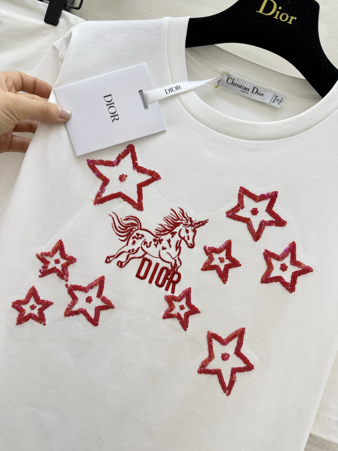 #DIO♡²⁶春夏新款 独角兽🦄️刺绣🪡重工星星💫珠片钉珠短袖T恤 高品质定制 现货首发size：S/M