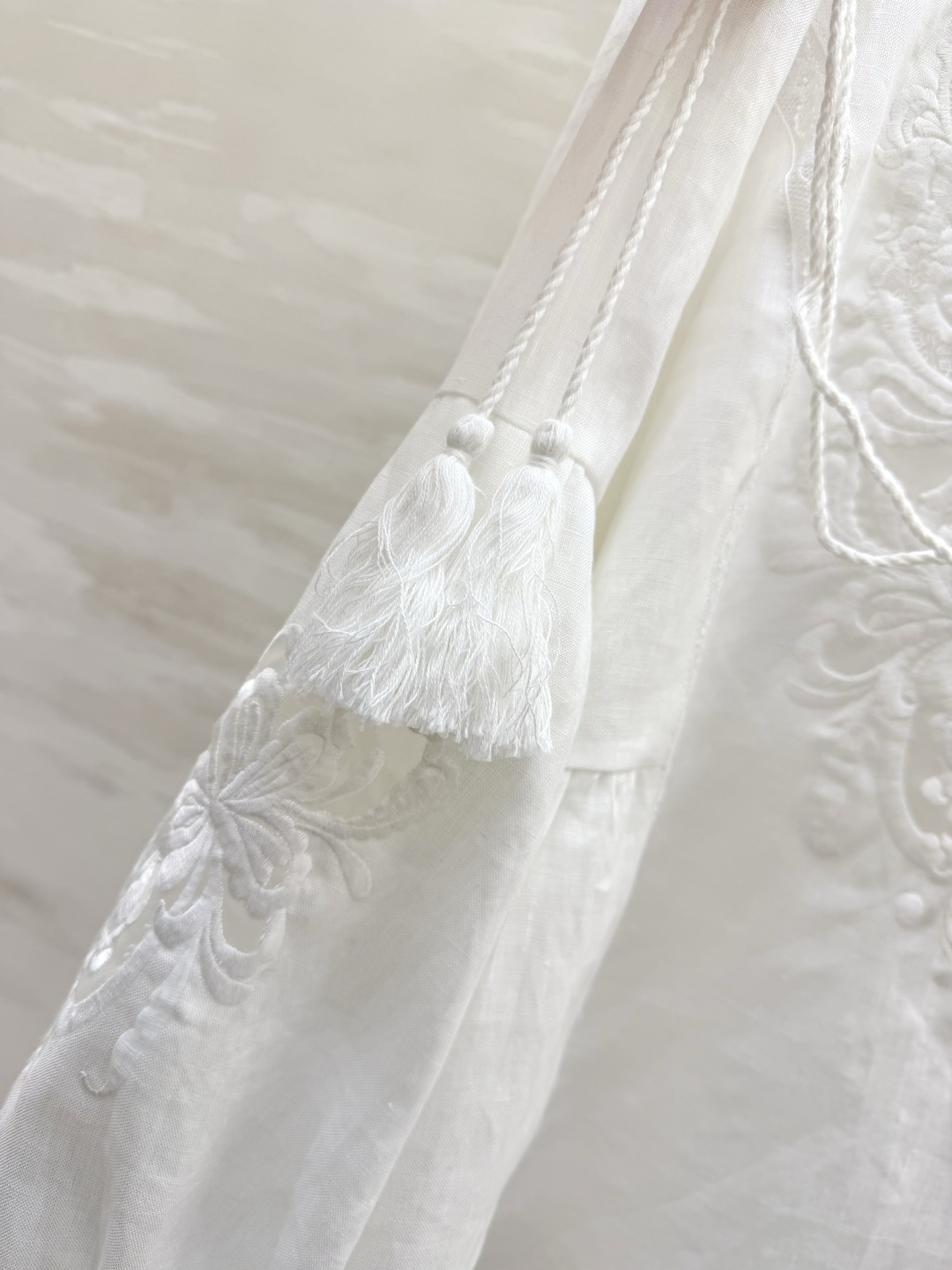 #ERMANNO SCERVIN♡²⁶春夏度假系列 法式衬衣 春夏还是偏爱这种亚麻衬衫 麻料的质感无法拒